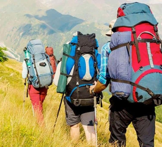 Мои друзья пакуют вещи